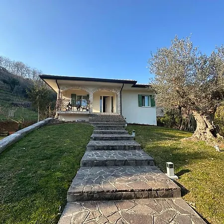 Welc-om Luxury Hillside Retreat *